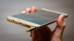 Galaxy Note 6 Android N ile gelebilir!