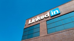 Microsoft'un Canı LinkedIn ile Belada!