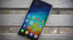 Xiaomi'nin Çerçevesiz Telefonu Mi Mix Türkiye'de Satışta!